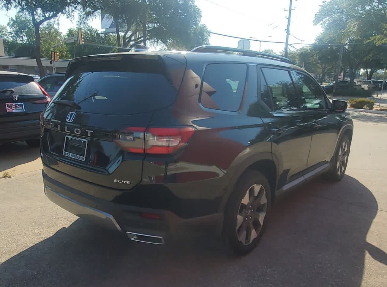 Used 2026 Honda Pilot Elite image 6
