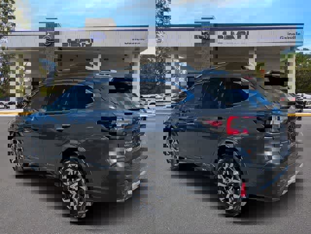 Used 2020 Subaru Outback Touring w/ Tech Package 2 image 3