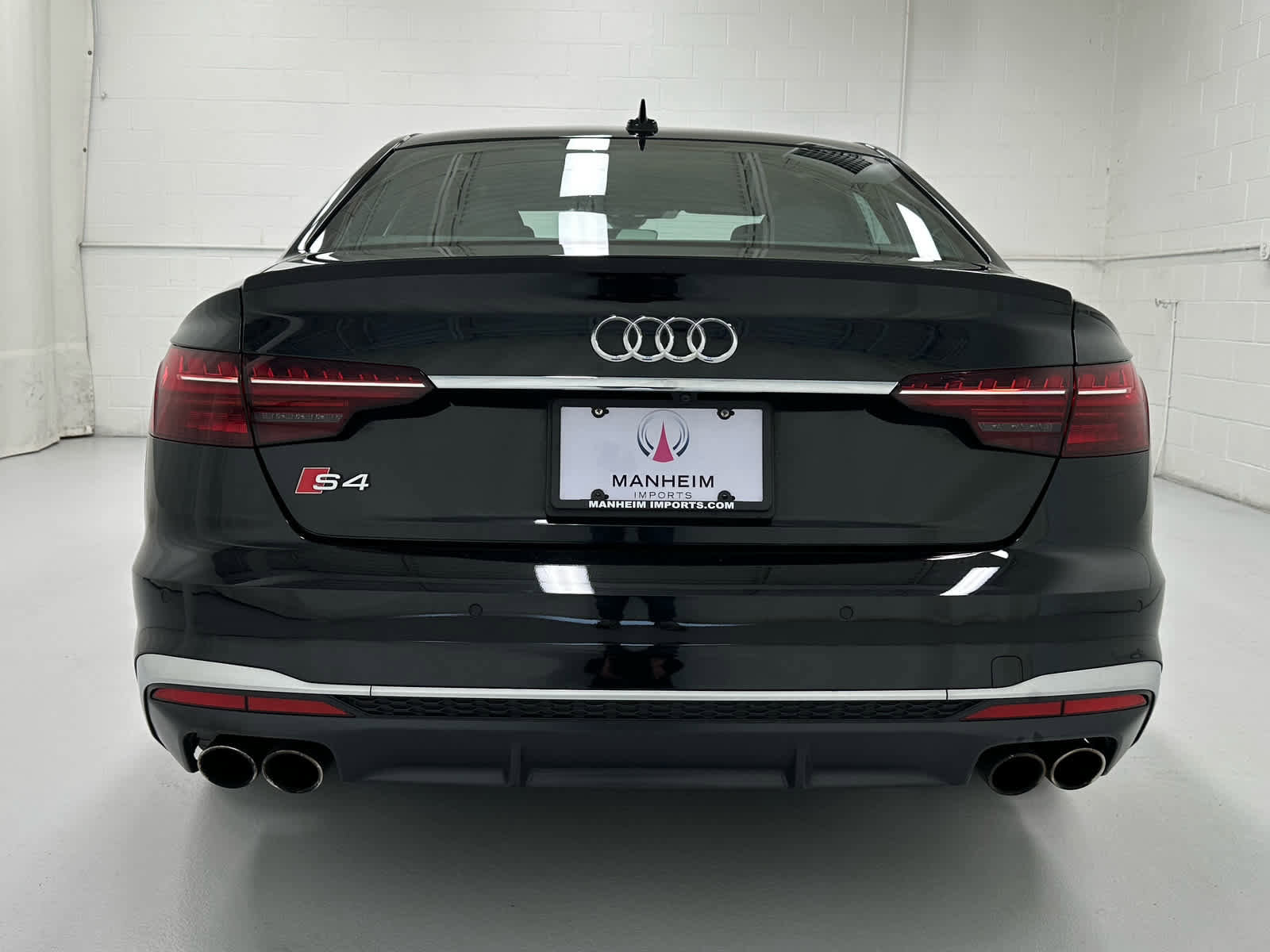 Used 2023 Audi S4 Premium Plus w/ Premium Plus Package image 7