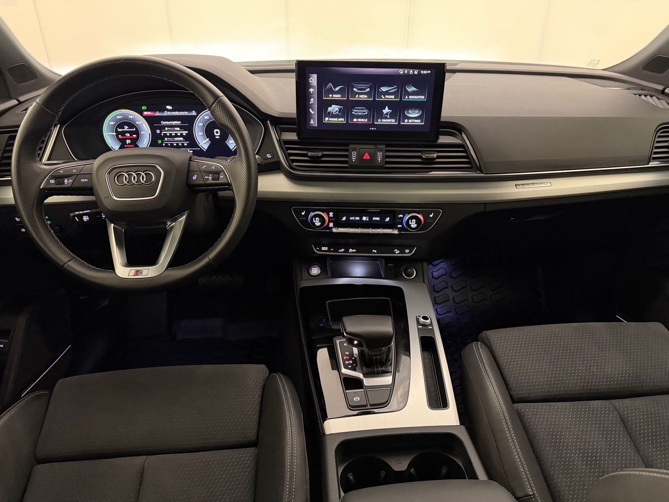 Used 2023 Audi Q5 e Premium Plus w/ Premium Plus Package AWD/4WD image 16