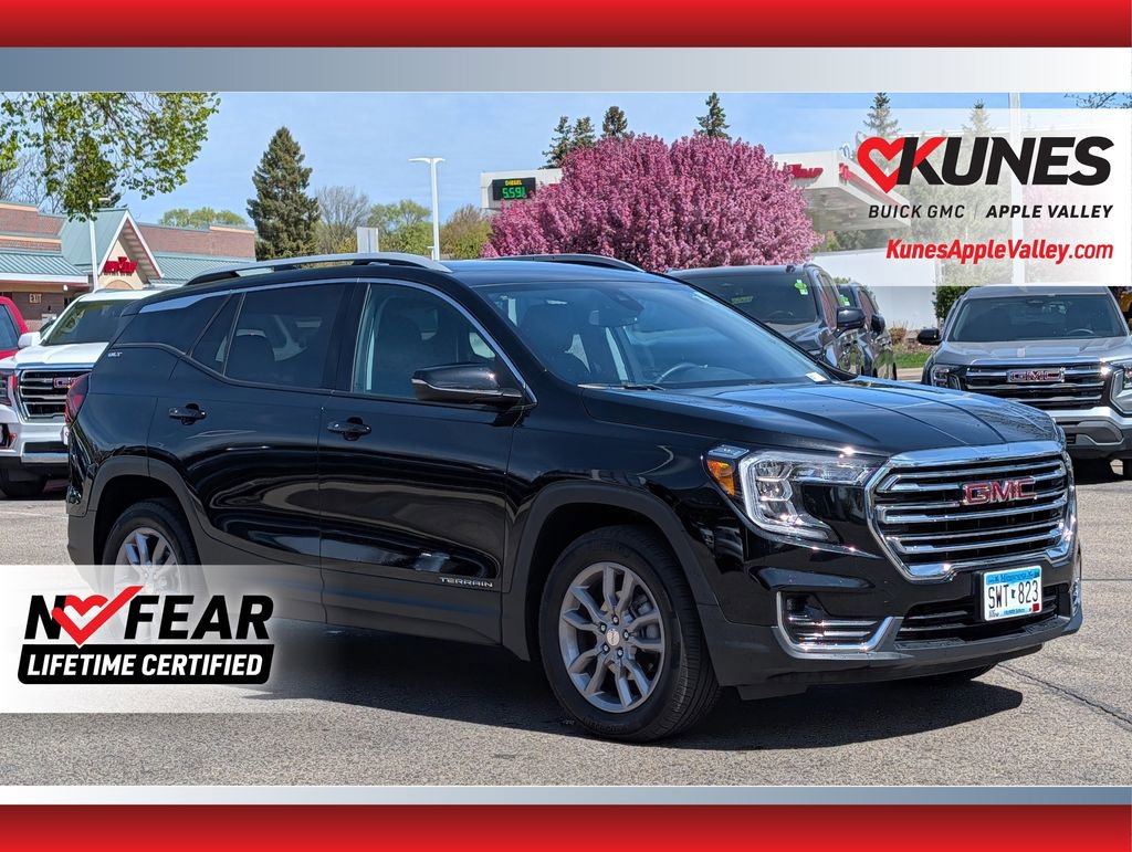 Used 2024 GMC Terrain SLT w/ Infotainment Package II AWD/4WD image 1