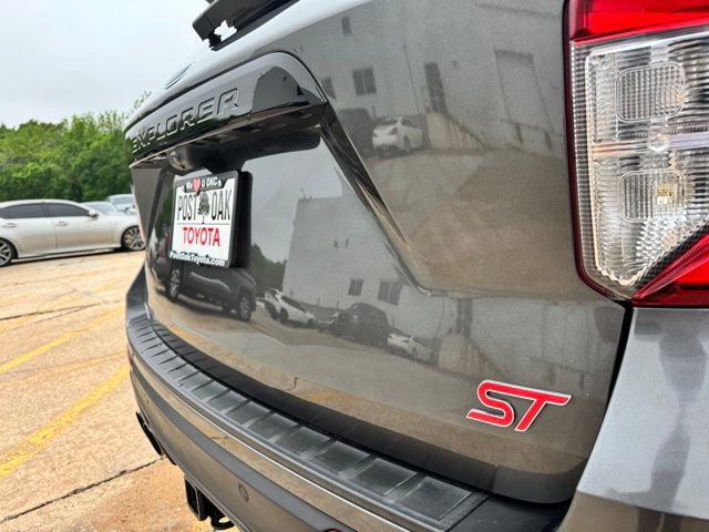 Used 2020 Ford Explorer ST w/ ST Street Pack image 13