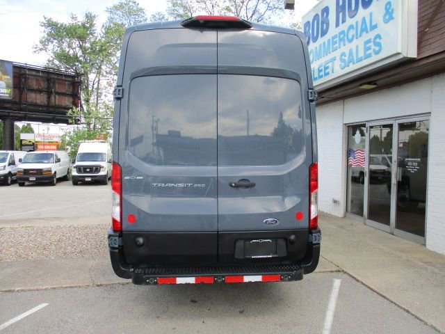 Used 2019 Ford Transit 250 148 High Roof Extended RWD image 8