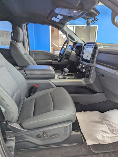 Used 2025 Ford F150 XLT w/ Equipment Group 302A MID image 12