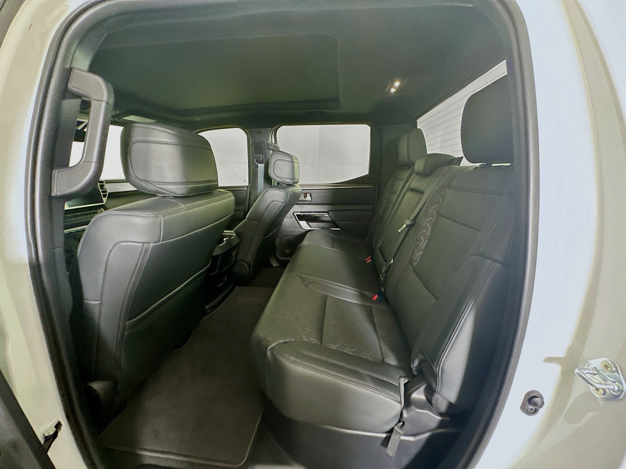 Used 2025 Toyota Tundra Limited image 30