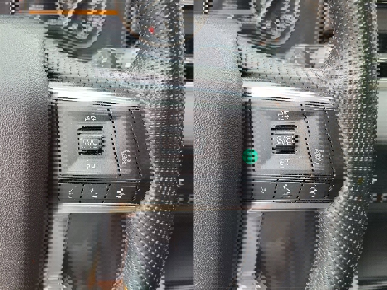 Used 2024 Mitsubishi Outlander SE image 21