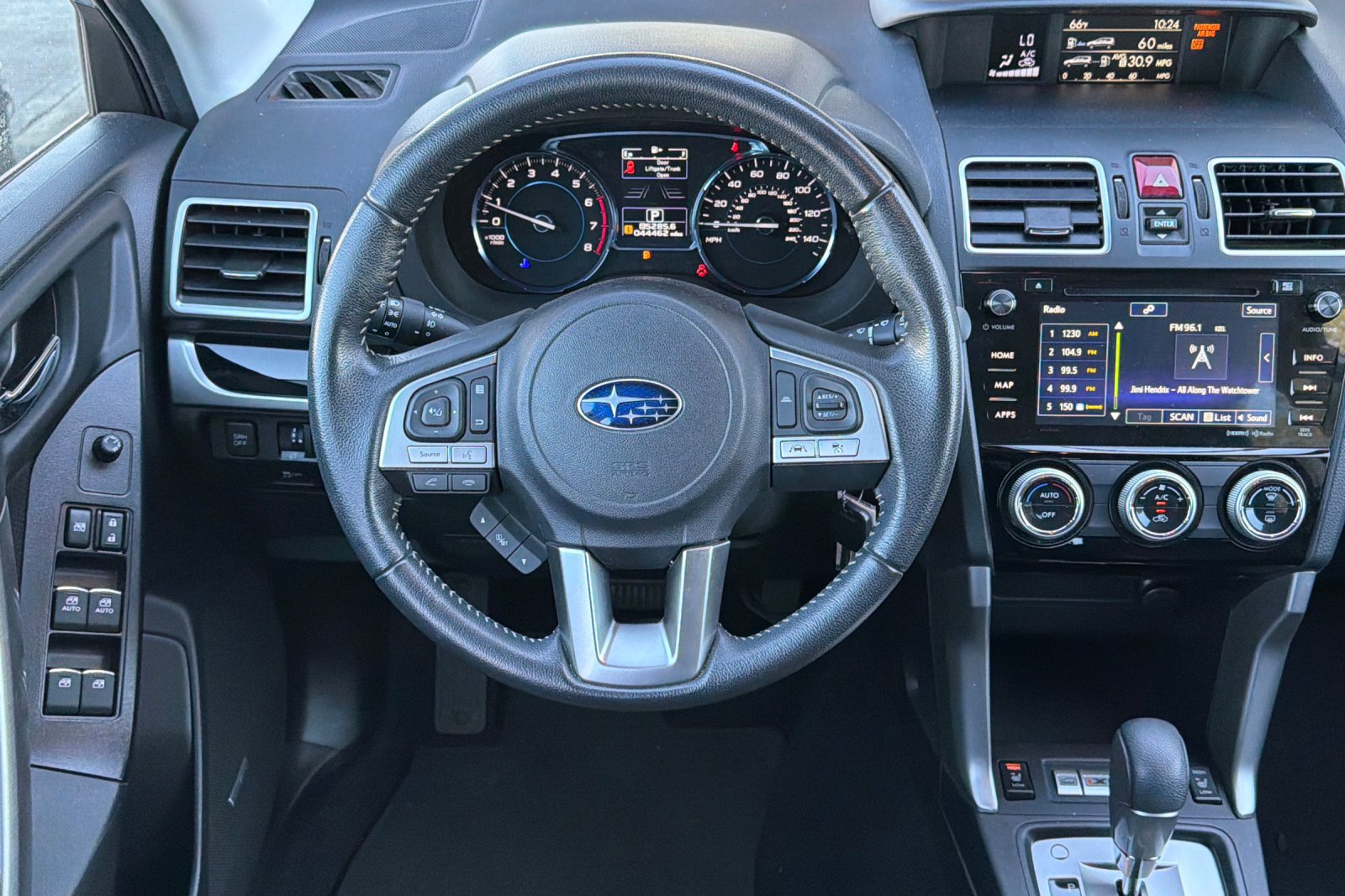 Used 2018 Subaru Forester 2.5i Limited AWD/4WD image 13