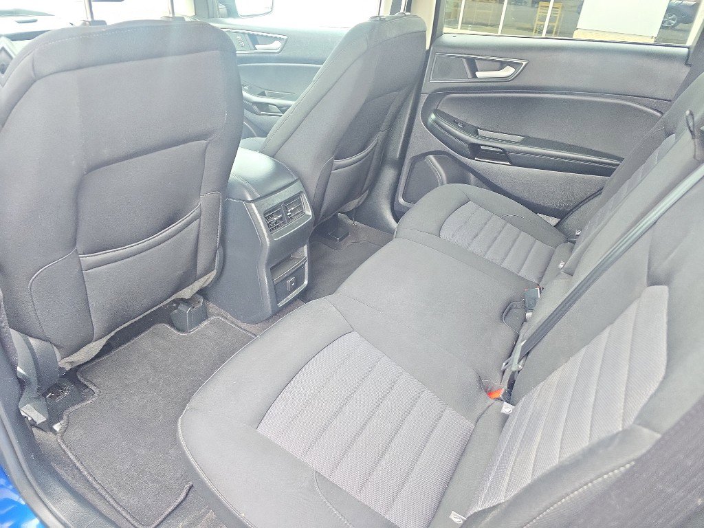 Used 2020 Ford Edge SE w/ Cargo Accessory Package image 16