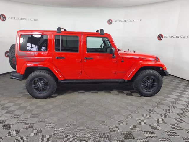 Used 2017 Jeep Wrangler Unlimited Sahara AWD/4WD image 4