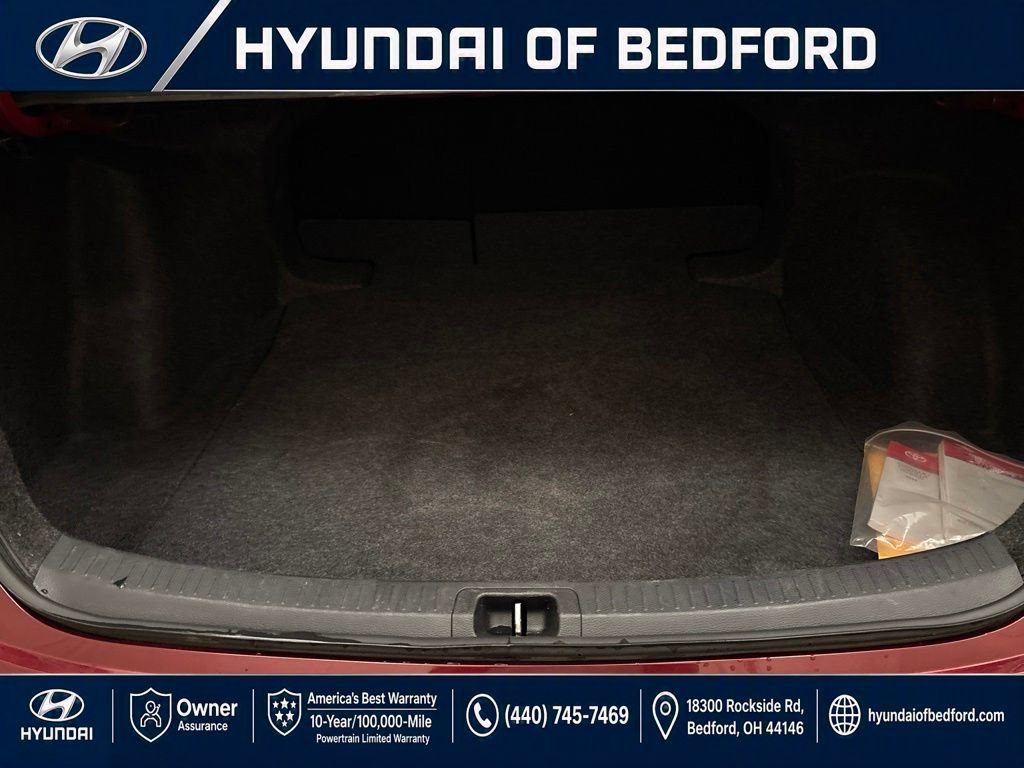 Used 2025 Toyota Corolla LE FWD image 12