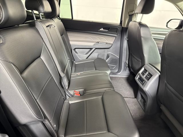 Used 2023 Volkswagen Atlas SE w/ Black Wheel Package image 15