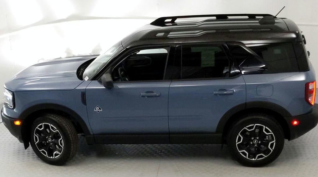 New 2025 Ford Bronco Sport Outer Banks w/ Outer Banks Tech Package+ image 18