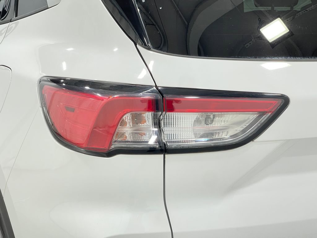 Used 2020 Ford Escape SEL image 33