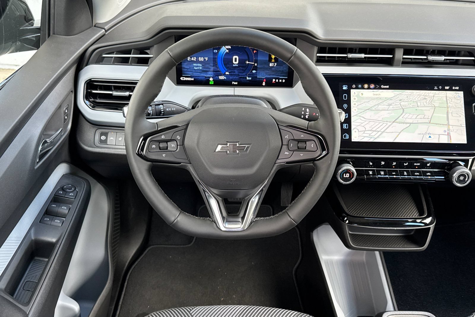 New 2027 Chevrolet Bolt LT w/ Comfort Package FWD image 13