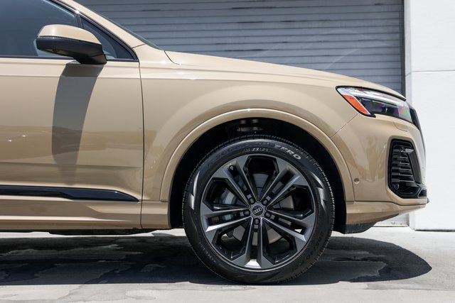 Used 2025 Audi Q7 3.0T Premium Plus w/ Premium Plus Package image 5