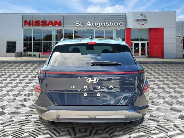Used 2024 Hyundai Kona Limited AWD/4WD image 3
