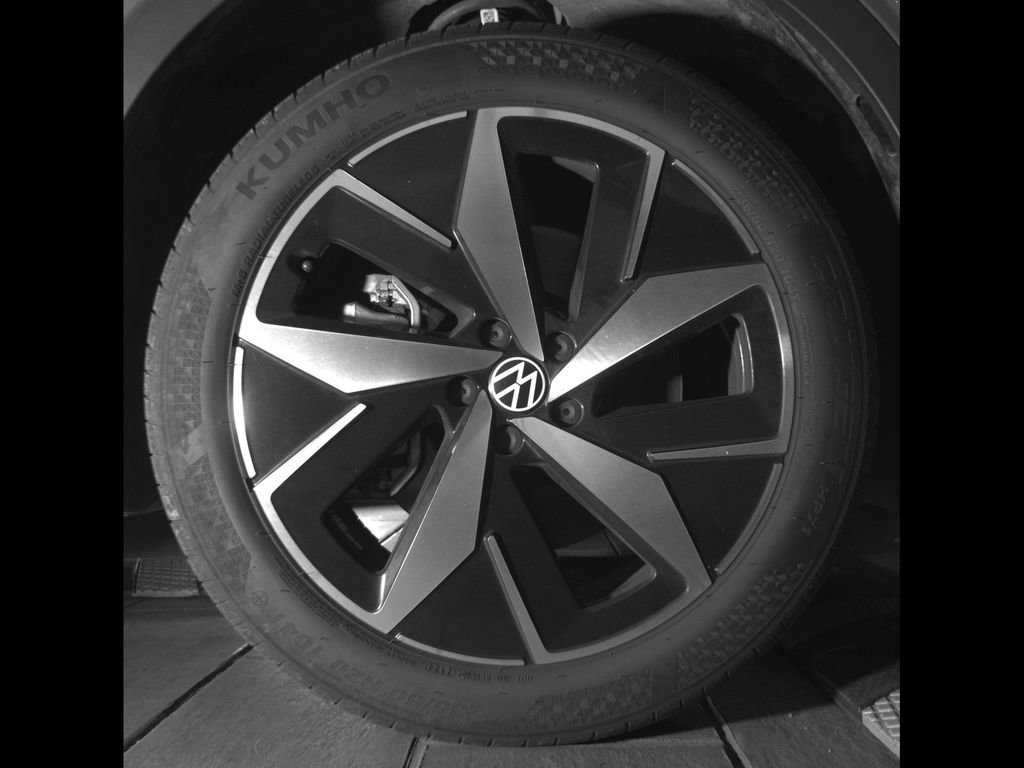 Certified 2024 Volkswagen ID.4 Pro S AWD/4WD image 12