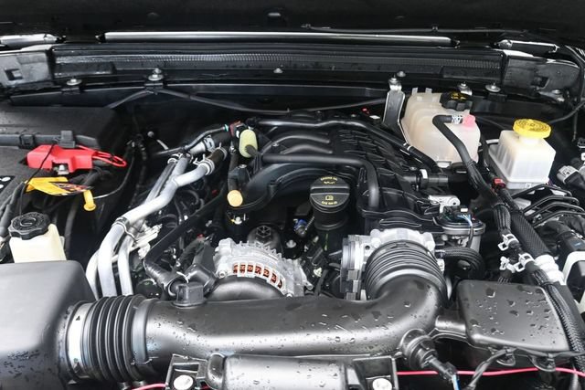 Used 2023 Jeep Gladiator Sport AWD/4WD image 22