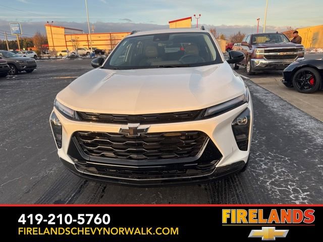 New 2026 Chevrolet Trax ACTIV w/ Sunroof Package image 2