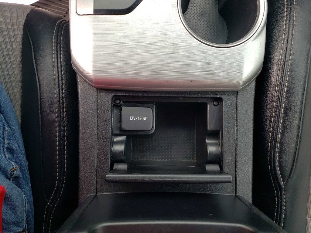 Used 2013 Toyota Camry SE image 21