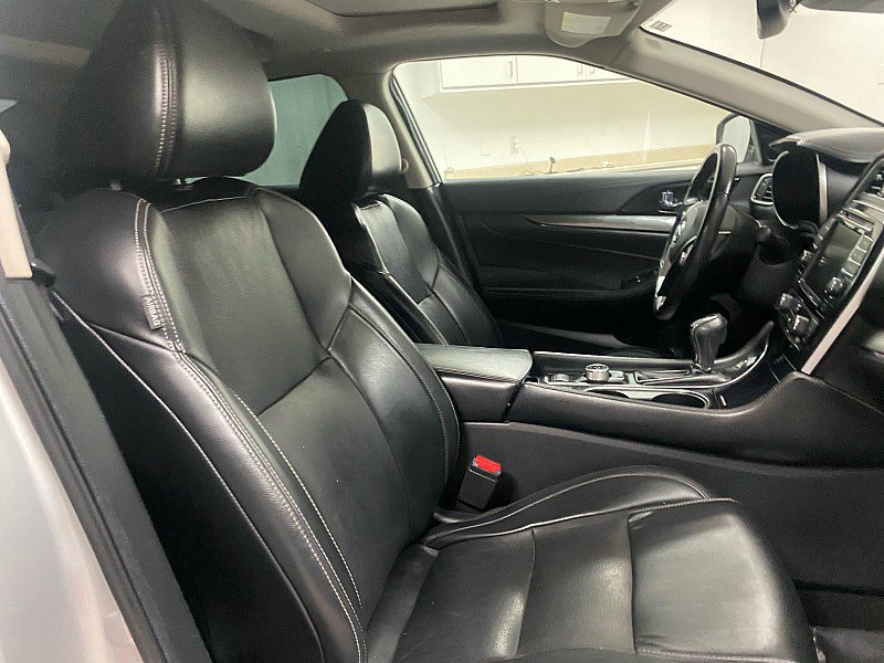 Used 2020 Nissan Maxima 3.5 SL w/ Floor Mat Group image 14