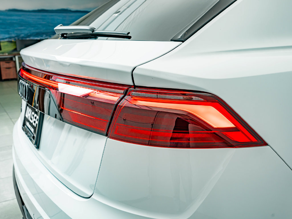 New 2026 Audi SQ8 Premium Plus AWD/4WD image 9