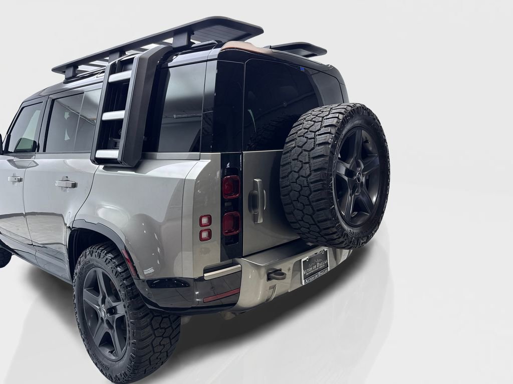 Used 2023 Land Rover Defender 110 X-Dynamic SE AWD/4WD image 19