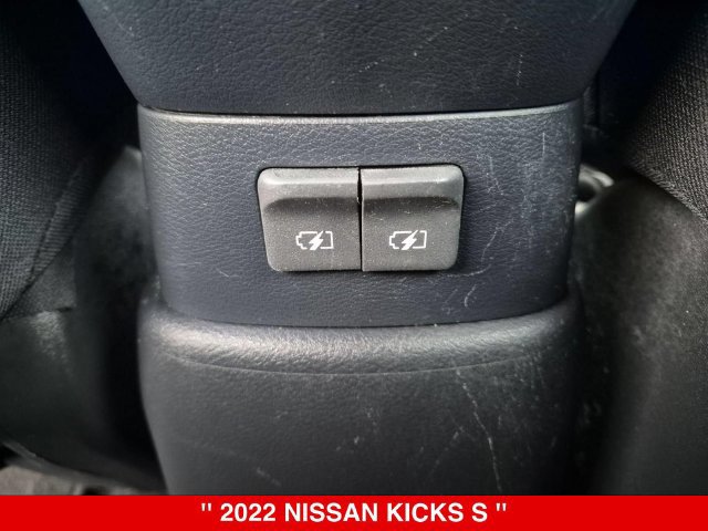 Certified 2022 Nissan Kicks S FWD image 30