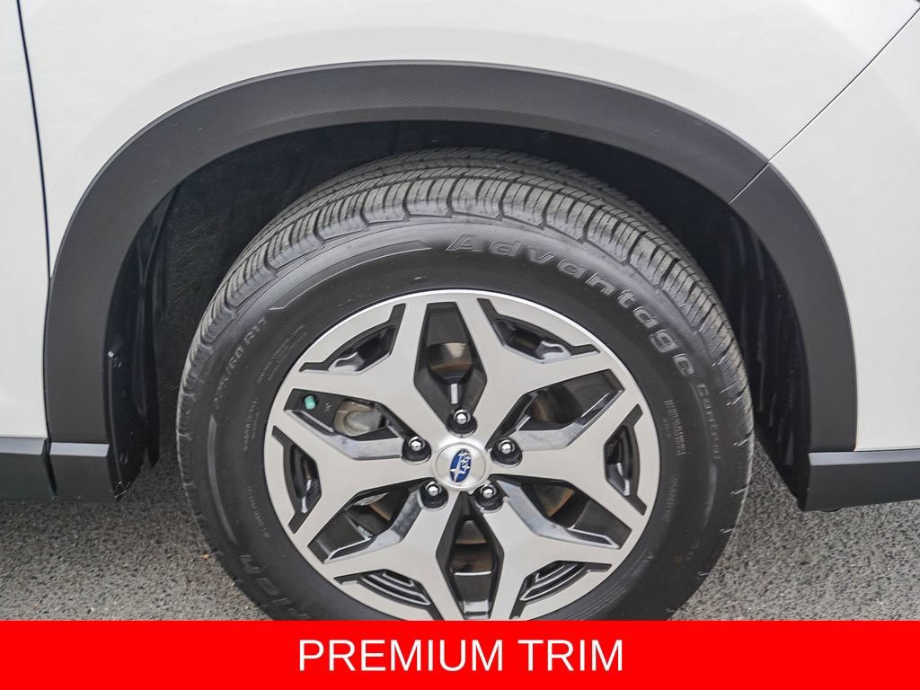 Used 2023 Subaru Forester Premium AWD/4WD image 9
