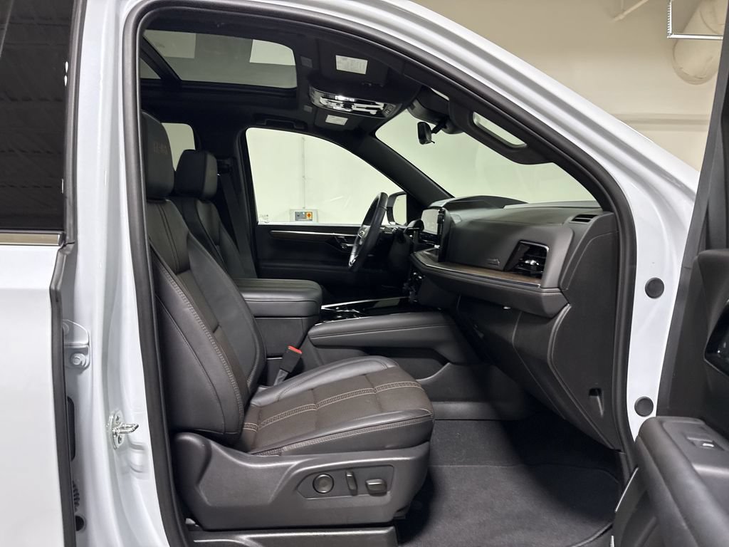 New 2026 Chevrolet Tahoe High Country AWD/4WD image 23