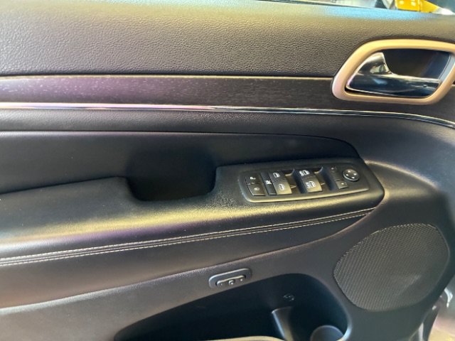 Used 2015 Jeep Grand Cherokee Limited RWD image 15