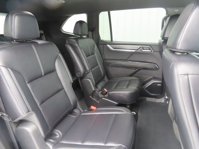 Used 2024 GMC Acadia Elevation w/ Black Edition image 30