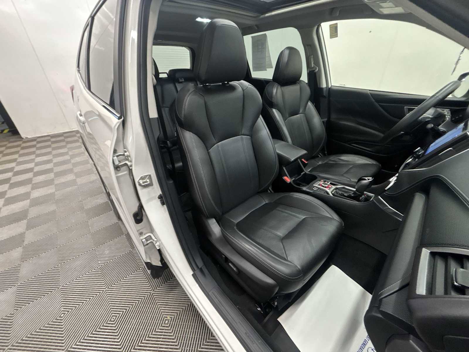 Used 2021 Subaru Forester Touring AWD/4WD image 26