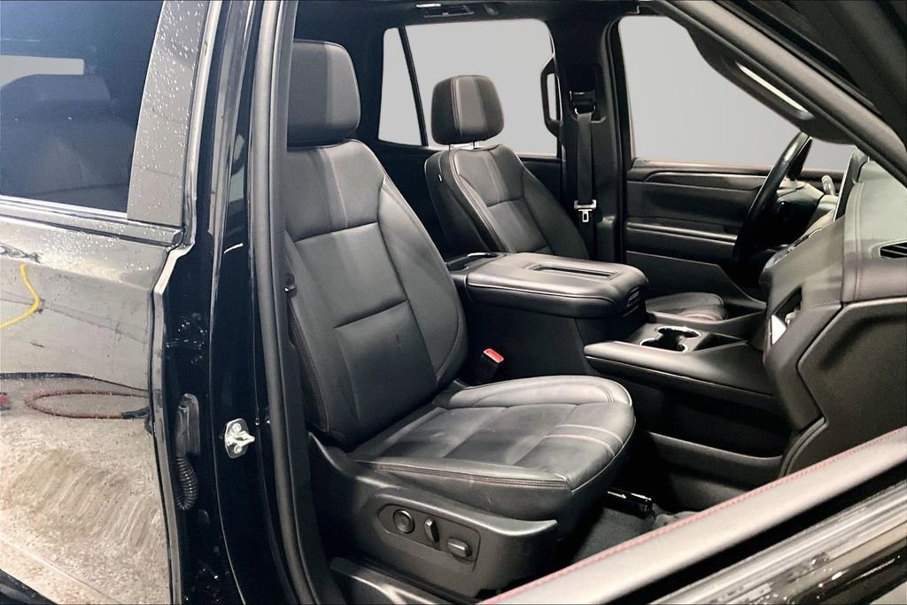 Used 2022 Chevrolet Tahoe RST w/ Luxury Package image 30