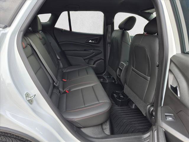Certified 2025 Chevrolet Trax RS w/ Driver Confidence Package FWD image 19