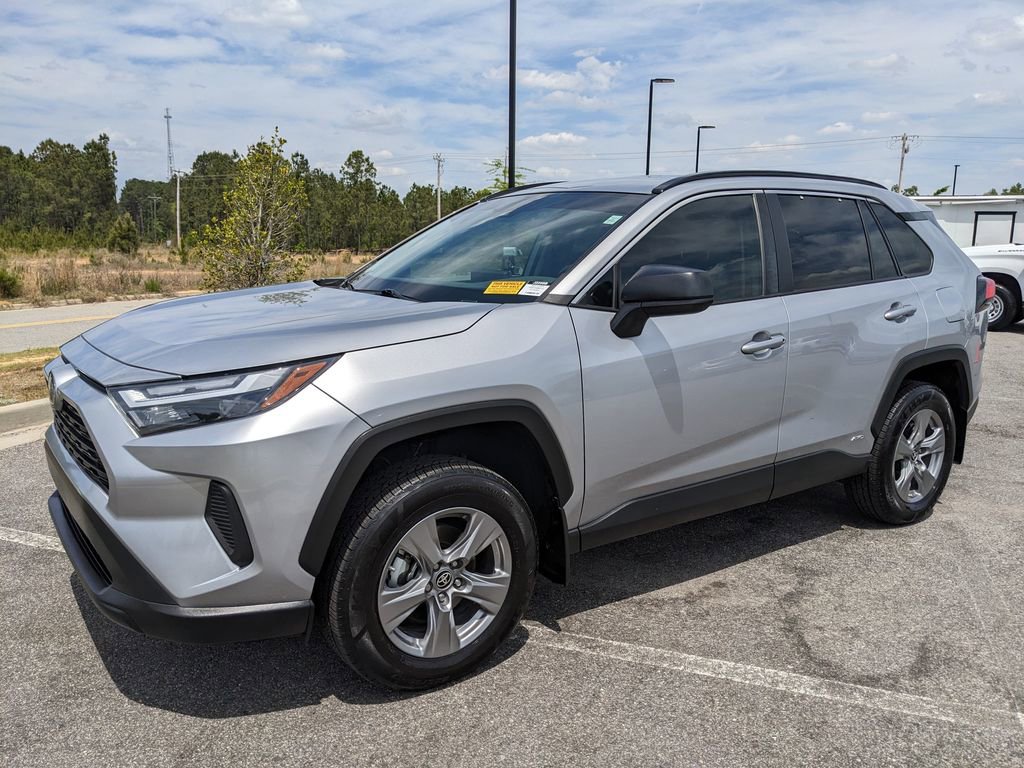 Used 2024 Toyota RAV4 LE AWD/4WD image 55