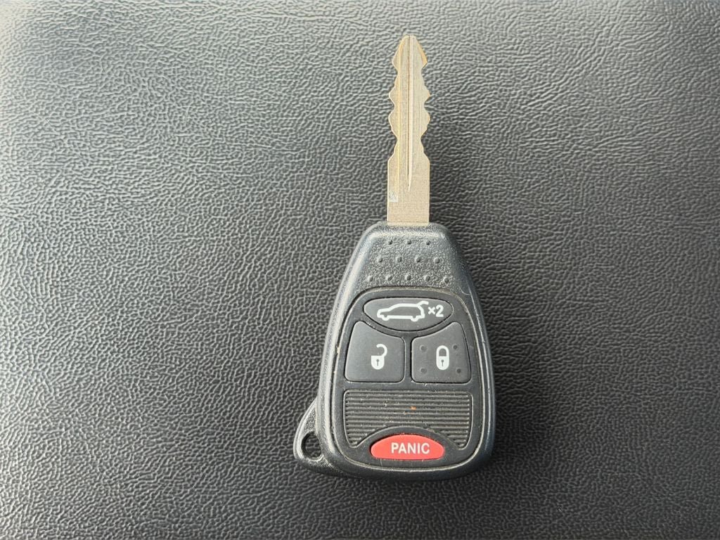 Used 2014 Chrysler 200 Touring FWD image 31