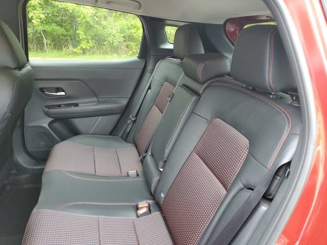 New 2026 Nissan Kicks SR w/ Cold Weather Package FWD image 25