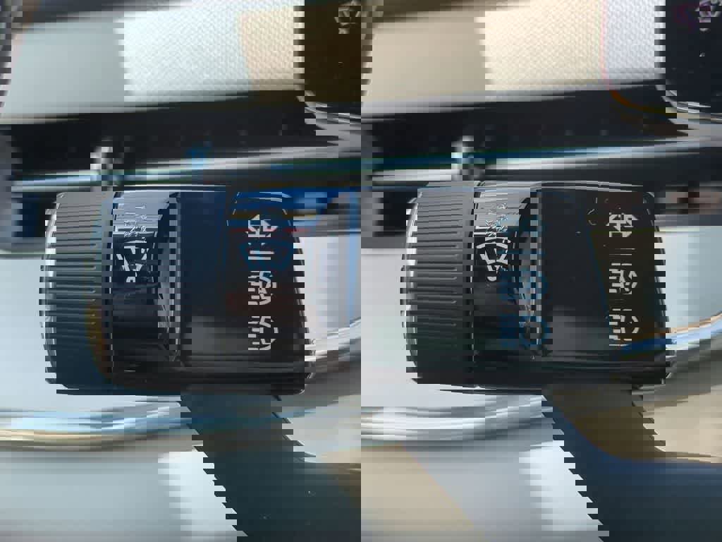 New 2025 Volvo EX90 Plus image 27