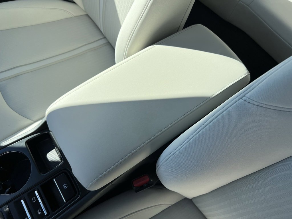 Certified 2025 Hyundai Sonata SE image 22