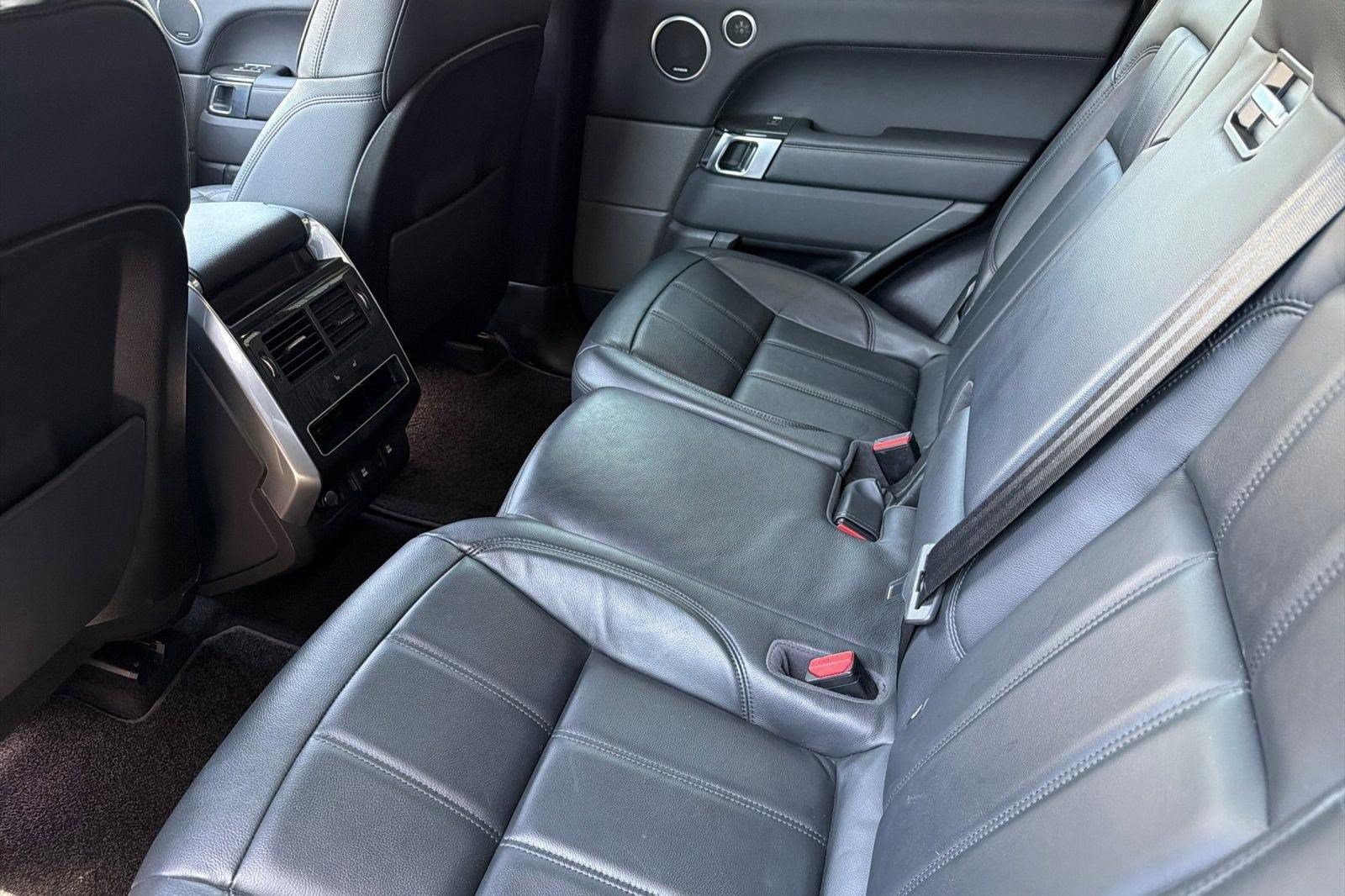 Used 2019 Land Rover Range Rover Sport SE AWD/4WD image 30