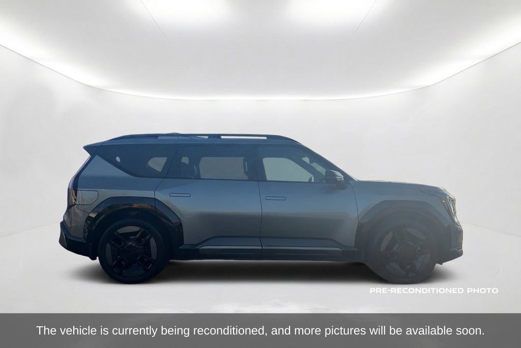 Used 2024 Kia EV9 GT-Line AWD/4WD image 4