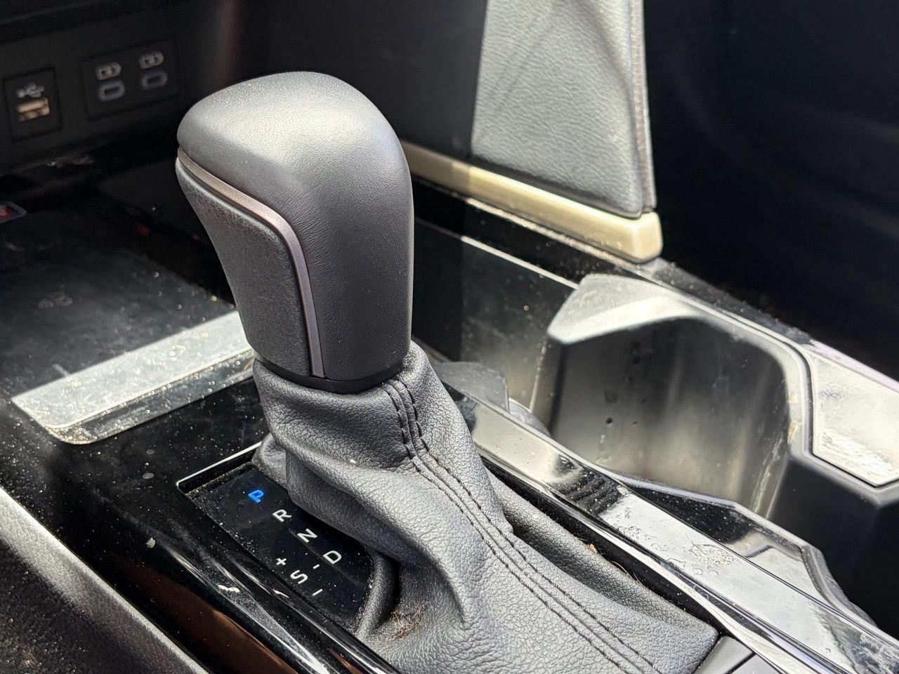 Used 2025 Toyota Camry XSE FWD image 7