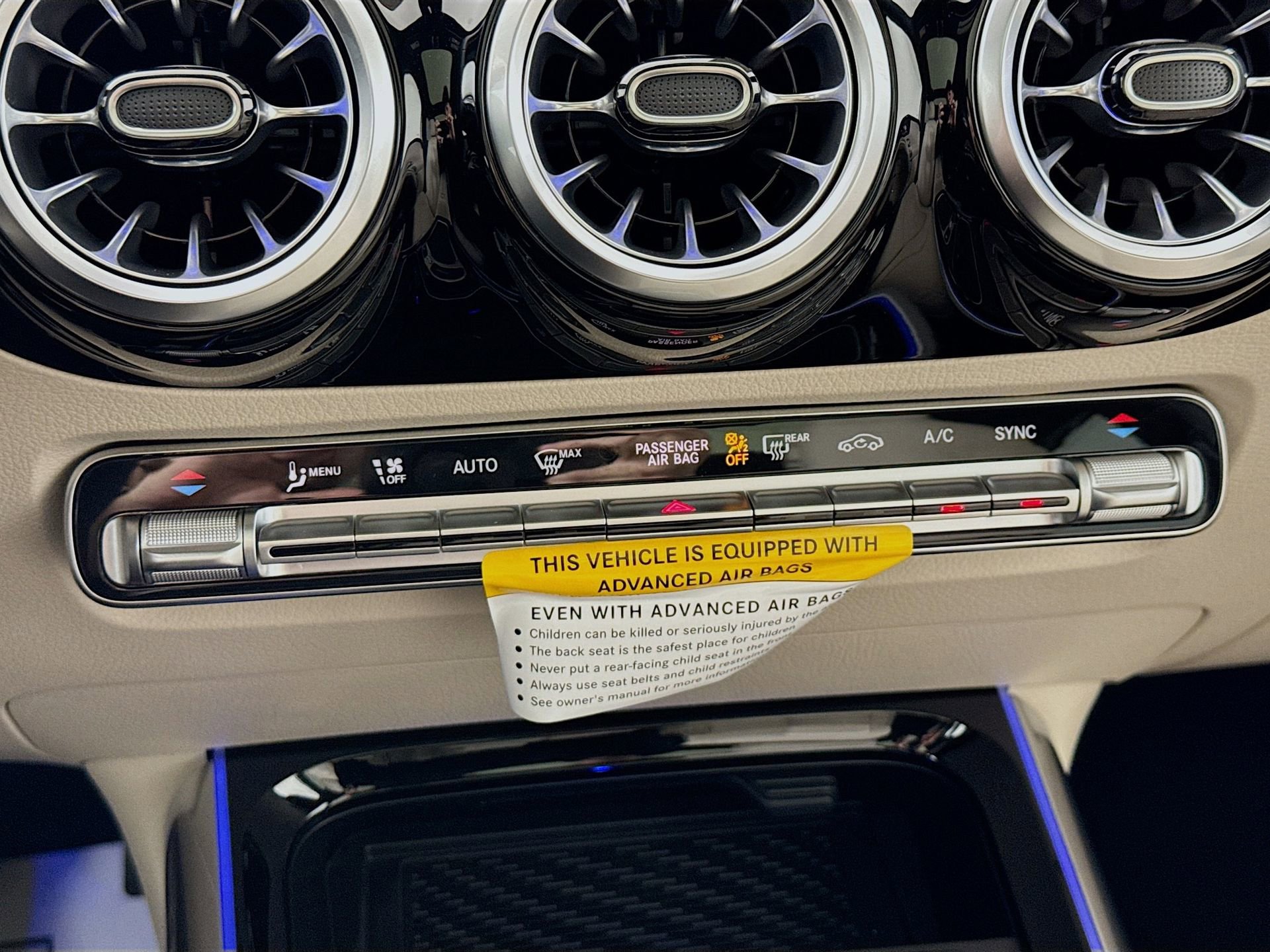 New 2026 Mercedes-Benz GLA 250 image 16