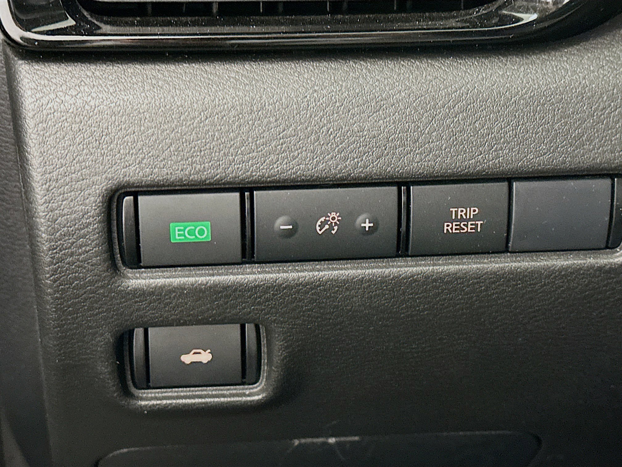 Used 2024 Nissan Sentra SV image 17