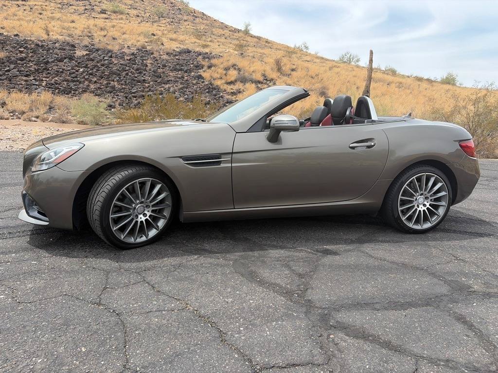 Used 2017 Mercedes-Benz SLC 300 image 21