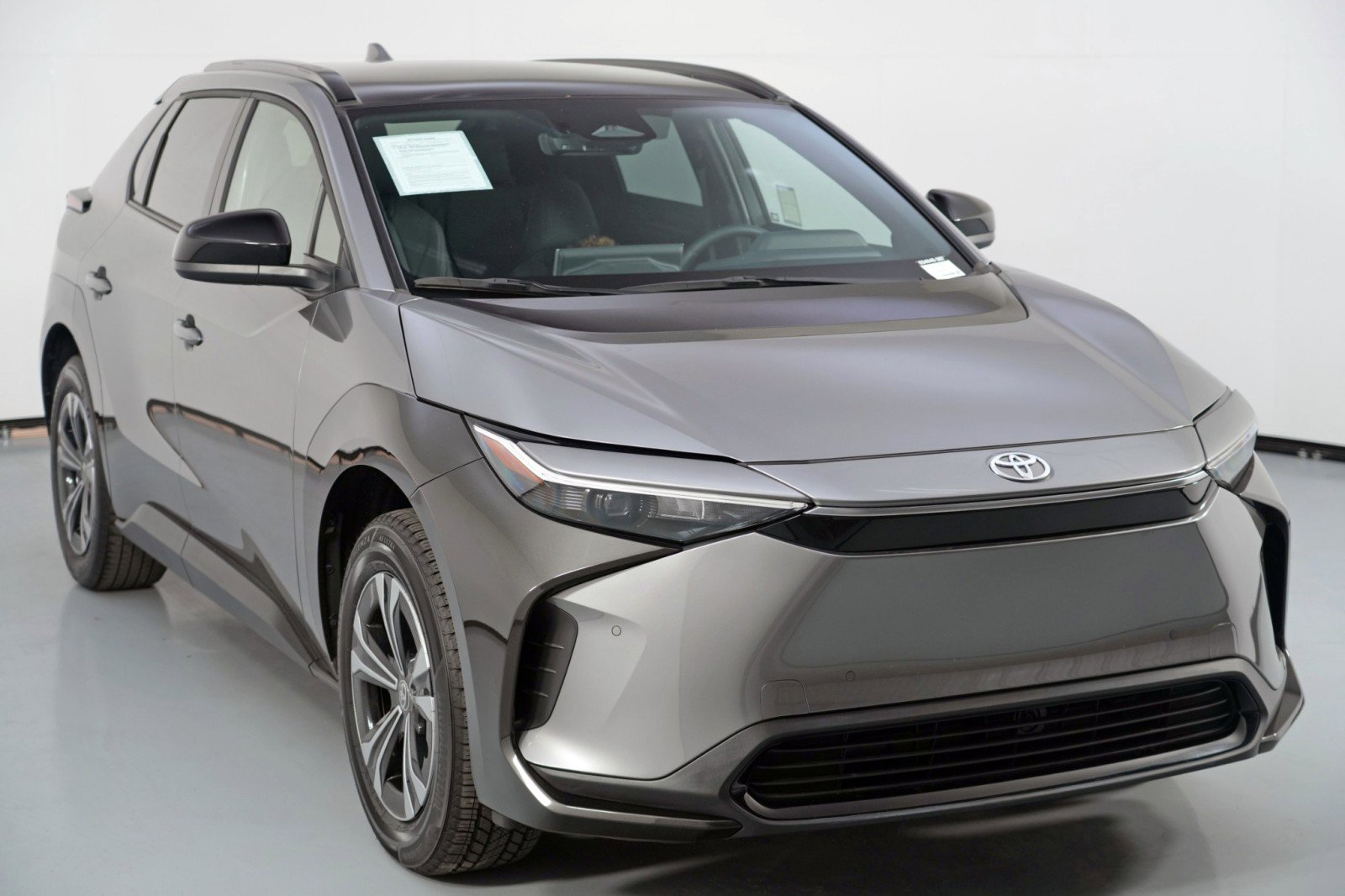 Used 2024 Toyota bZ4X XLE image 51