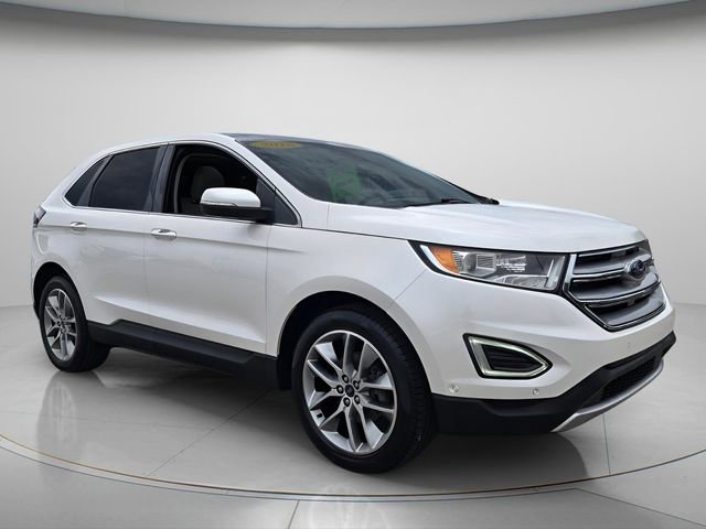Used 2018 Ford Edge Titanium w/ Equipment Group 302A FWD image 9