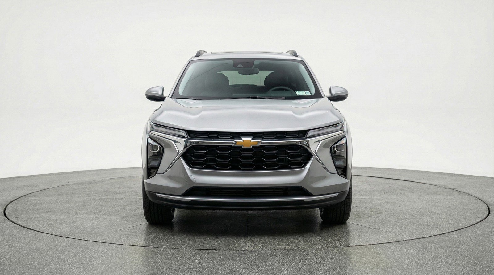 Used 2025 Chevrolet Trax LT image 2