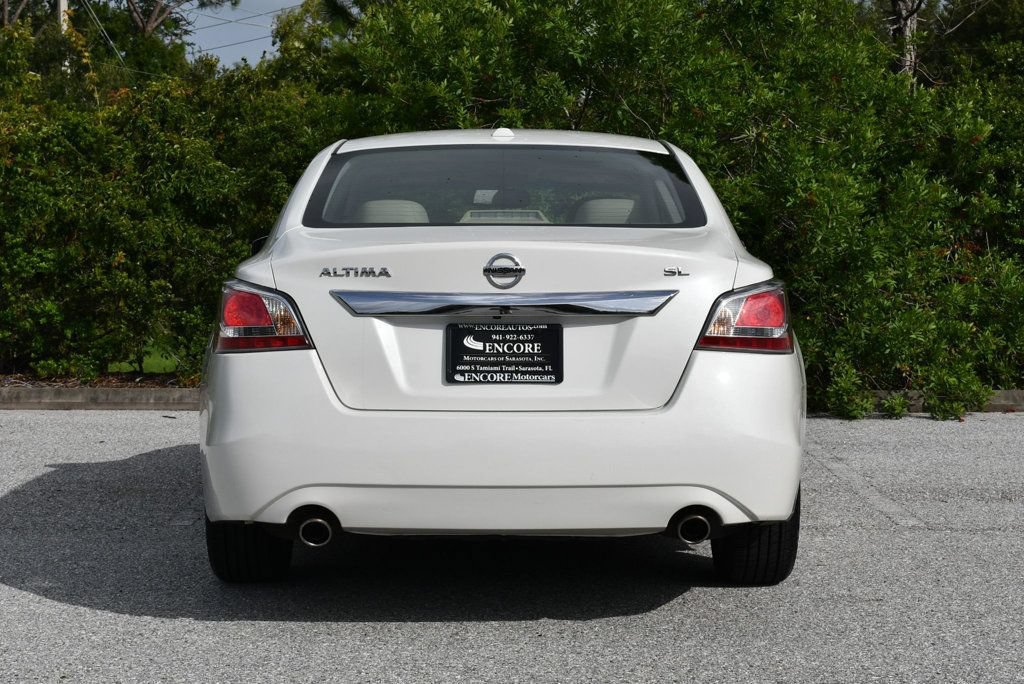 Used 2015 Nissan Altima 2.5 SL w/ Moonroof Package FWD image 29
